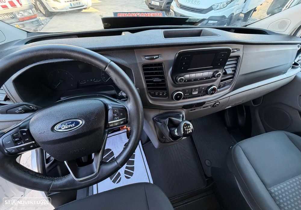 Ford Transit Custom - 8 Lugares - 12