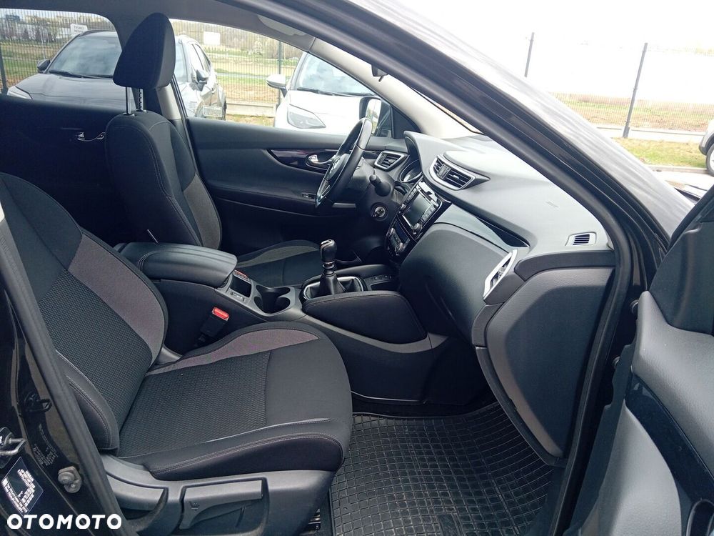 Nissan Qashqai - 11