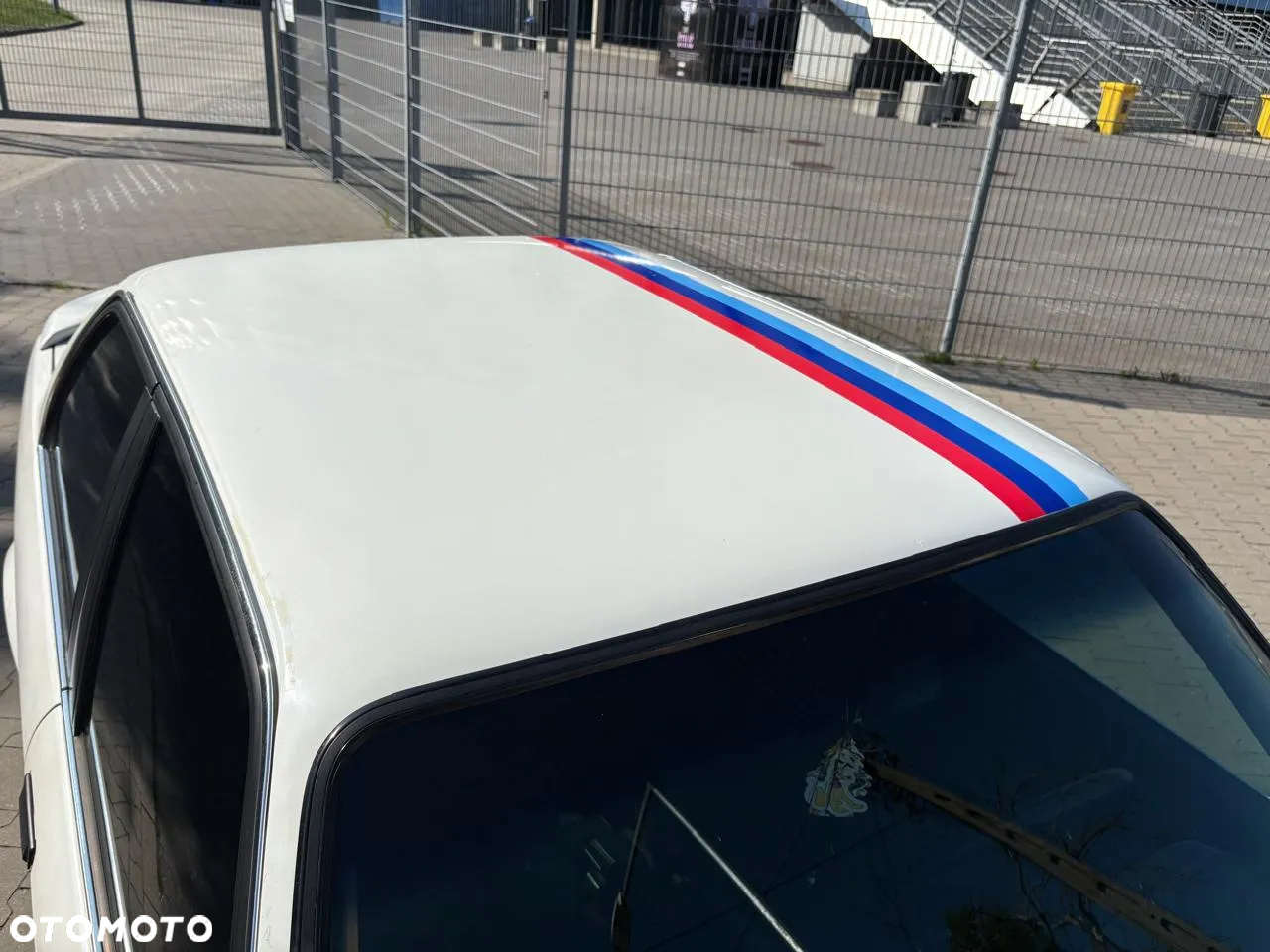 BMW Seria 3 318i Cabriolet - 14