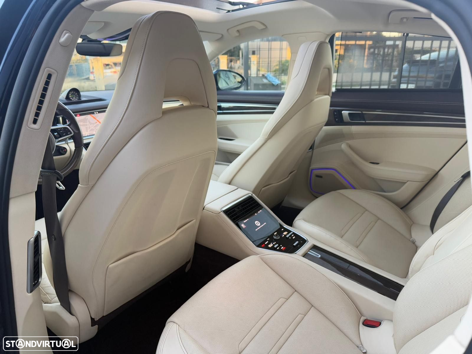 Porsche Panamera 4 E-Hybrid - 14