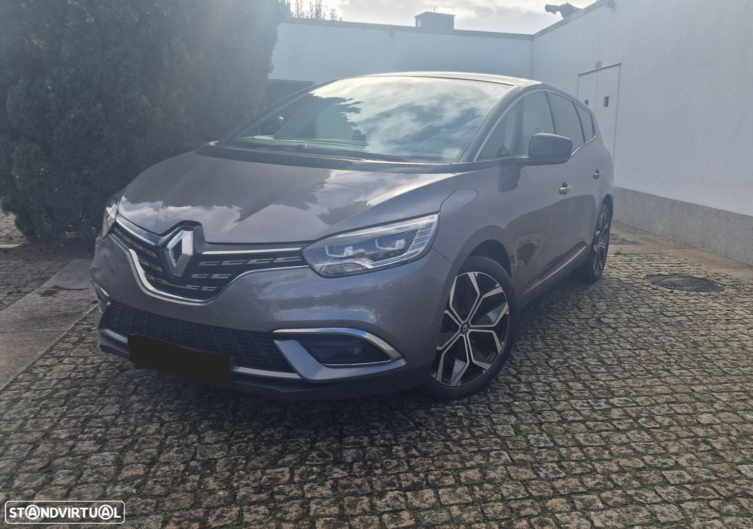 Renault Grand Scénic 1.7 Blue dCi Bose Edition EDC - 1
