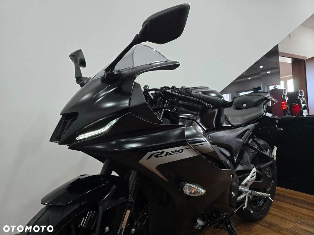 Yamaha YZF - 5