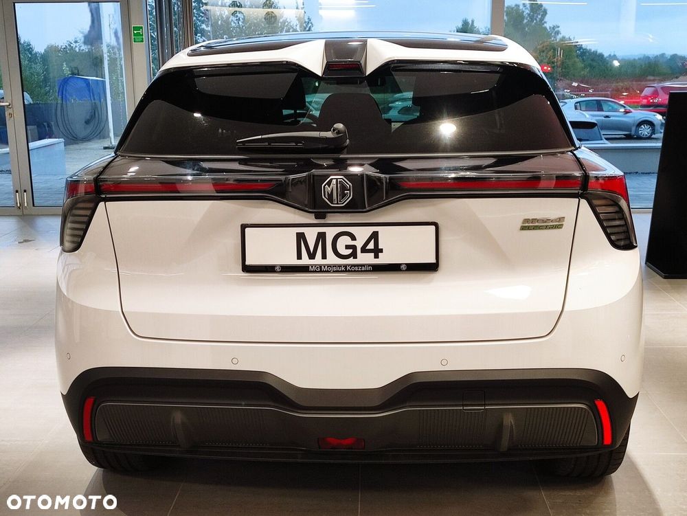 MG 4 Xpower - 6