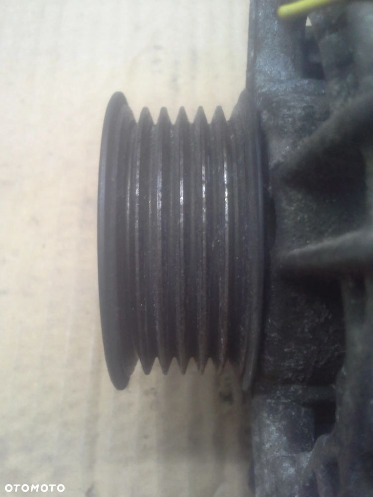 Alternator Toyota Corolla E12 1.6 0124315024 Bosch - 2