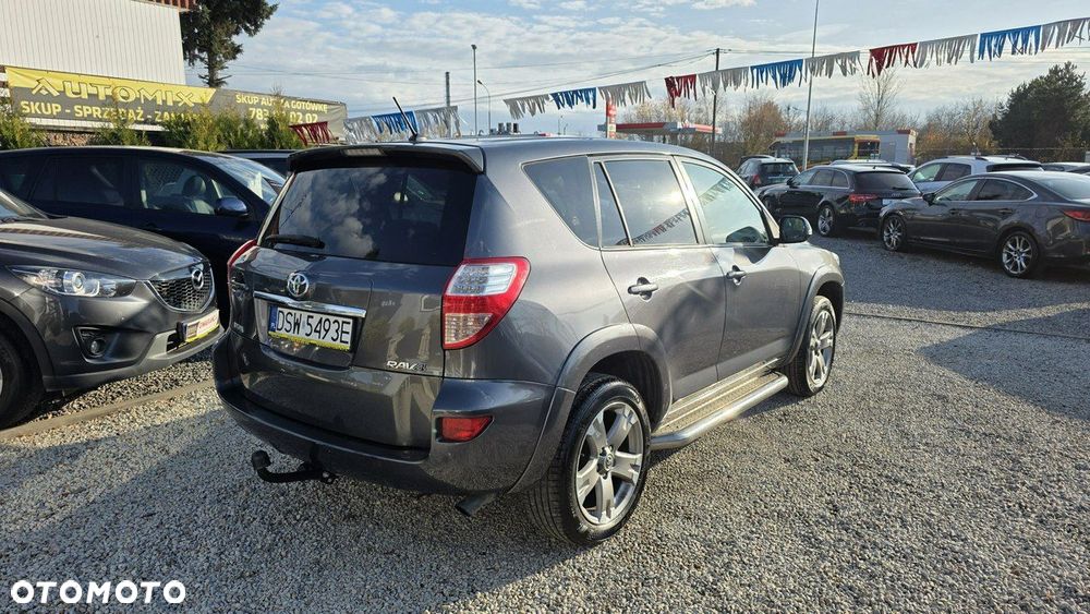 Toyota RAV4 - 12