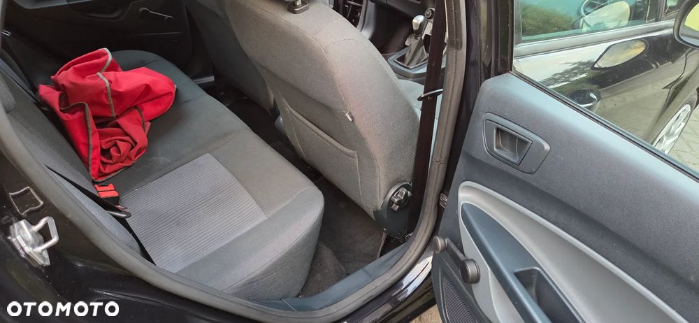 Ford Fiesta 1.25 Ambiente - 10