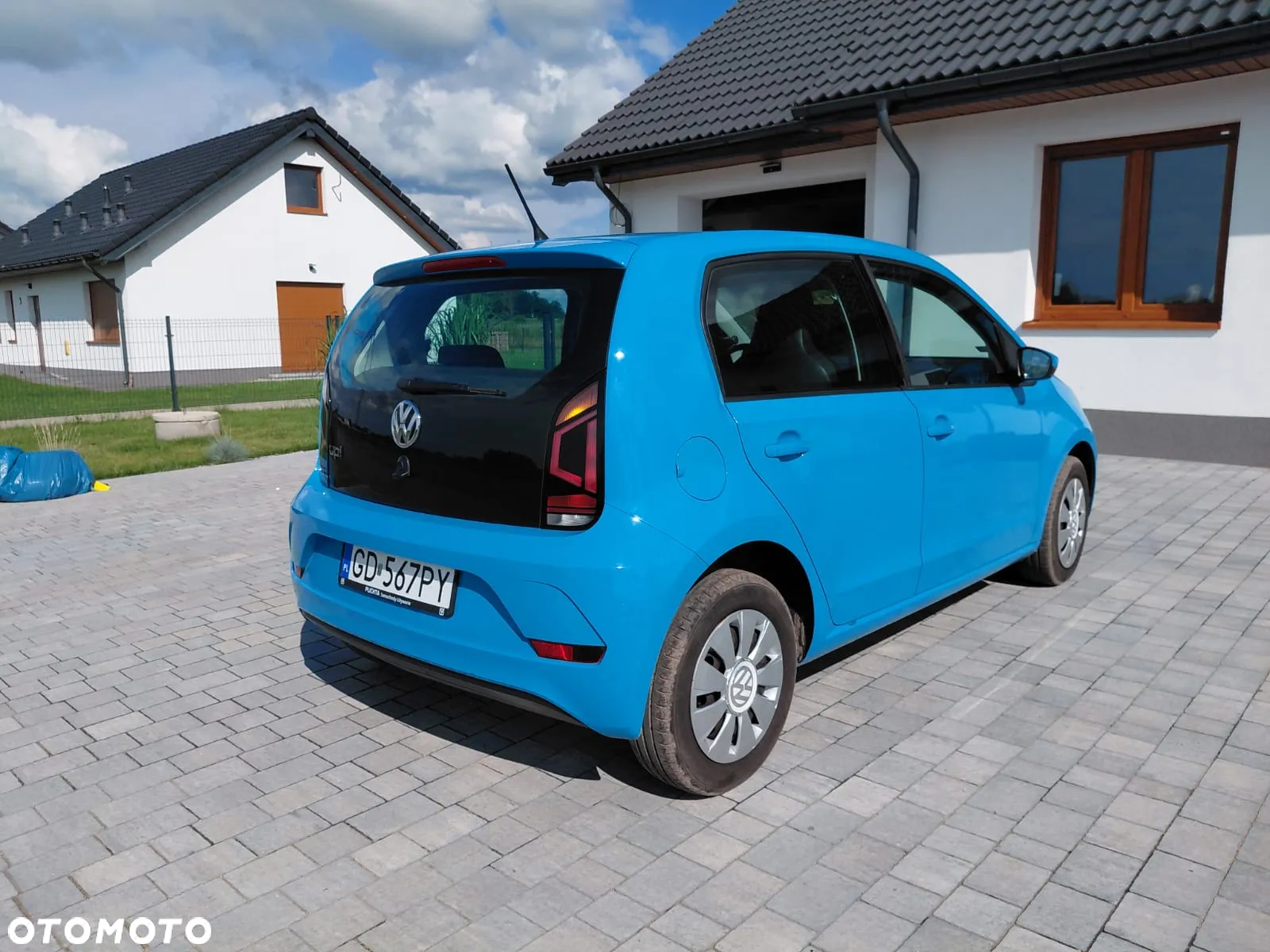 Volkswagen up! - 3