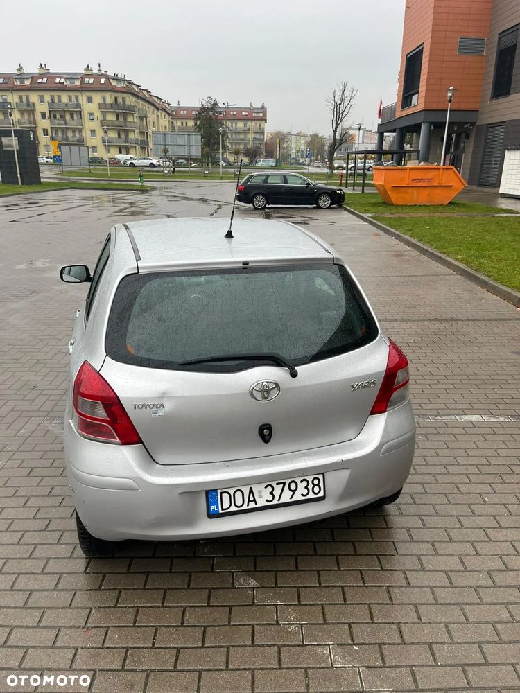 Toyota Yaris - 6
