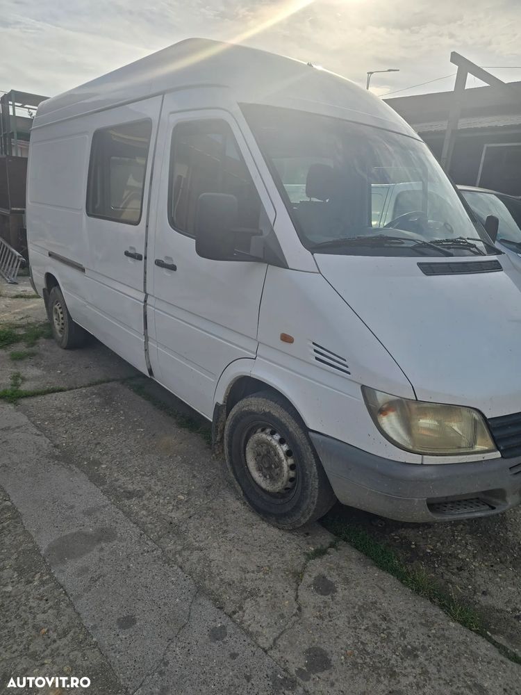 Mercedes-Benz Sprinter - 6