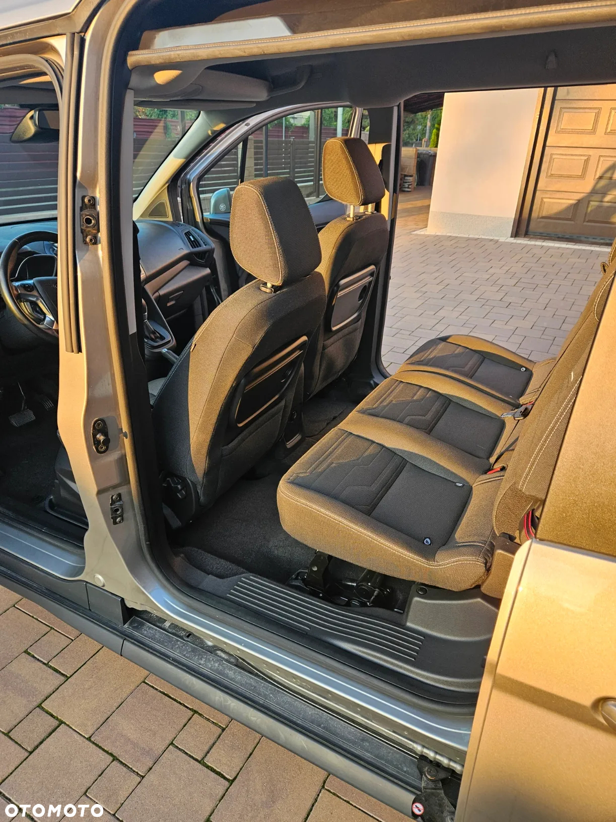 Ford Tourneo Connect Gr 1.5 TDCi Titanium PowerShift - 14