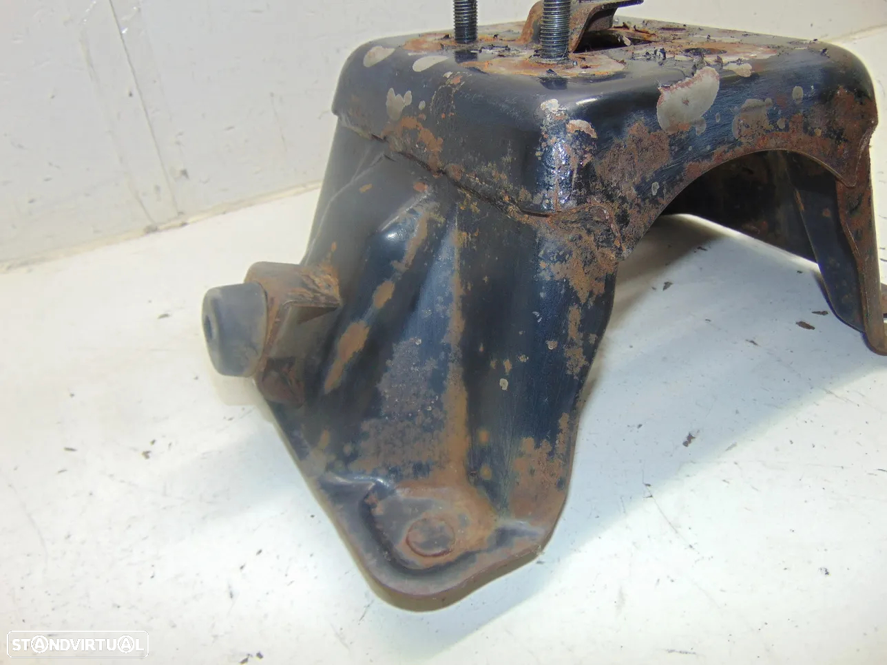 Jipe suporte pneu suplente - 4