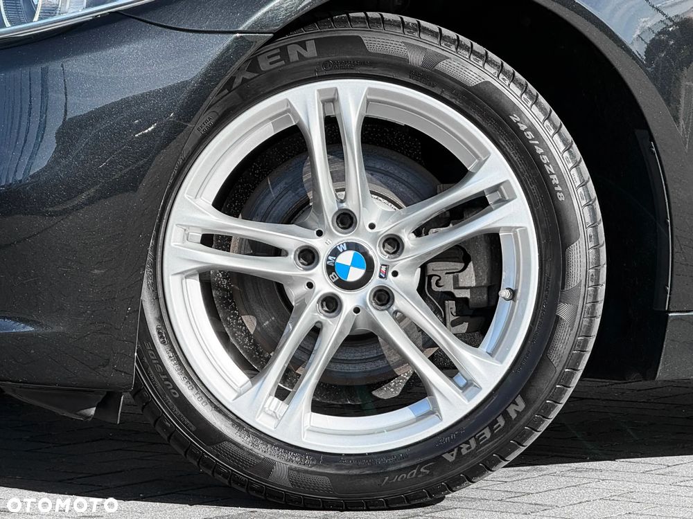 BMW Seria 5 520d xDrive Luxury Line - 11