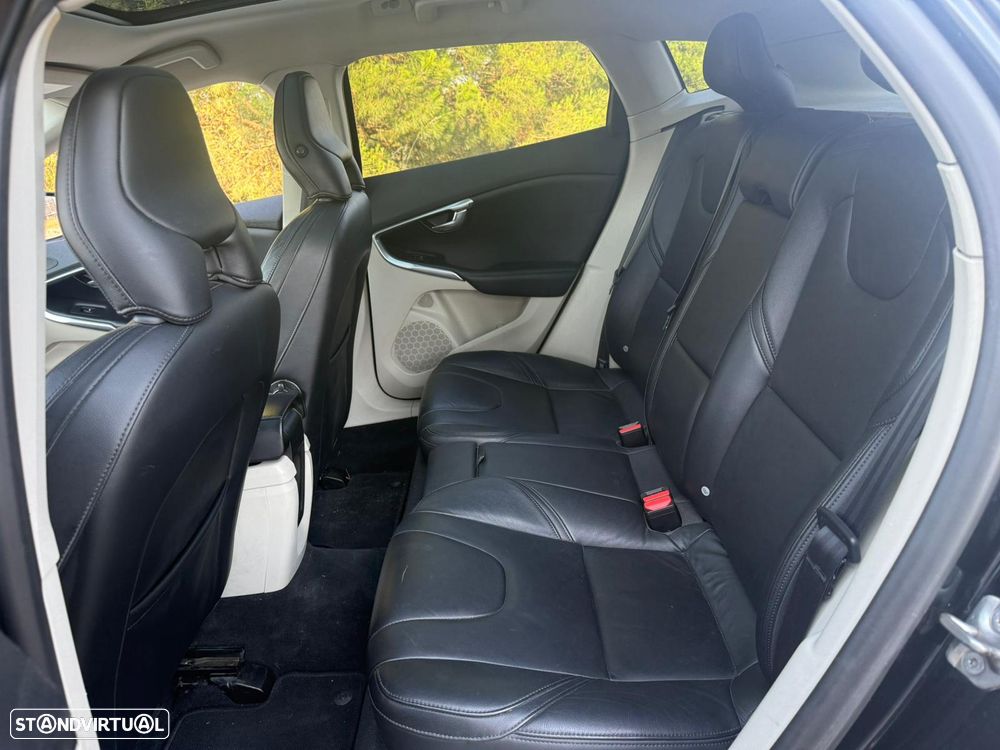 Volvo V40 1.6 D2 R-Design - 17