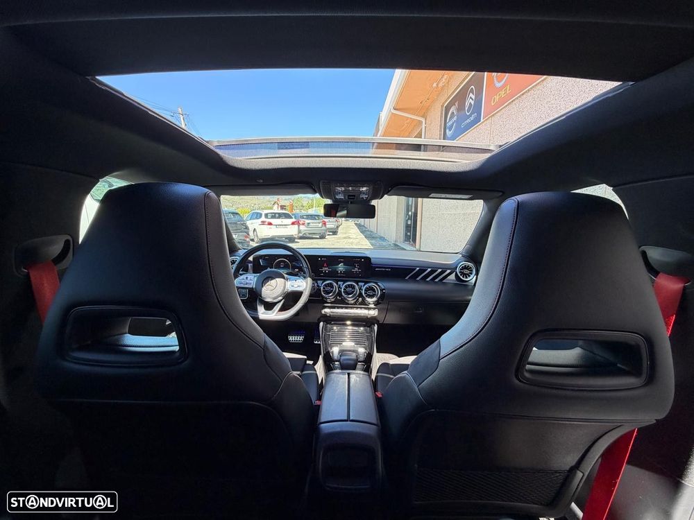 Mercedes-Benz CLA 35 AMG 4Matic Speedshift 7G-DCT - 14