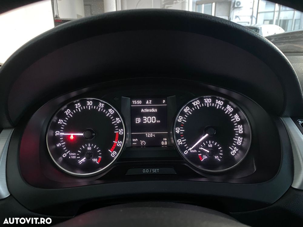 Skoda RAPID Spaceback 1.4 TDI DSG Style - 22