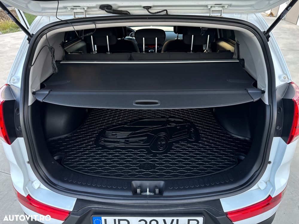 Kia Sportage 2.0 DSL 6AT 4x4 Style - 8