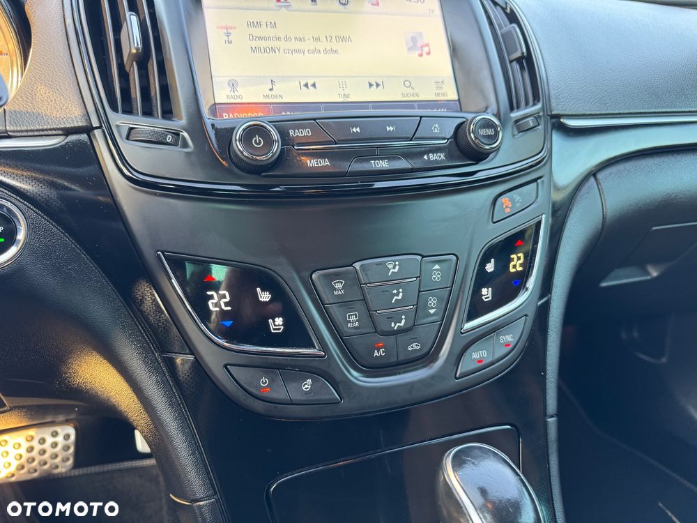 Opel Insignia - 25