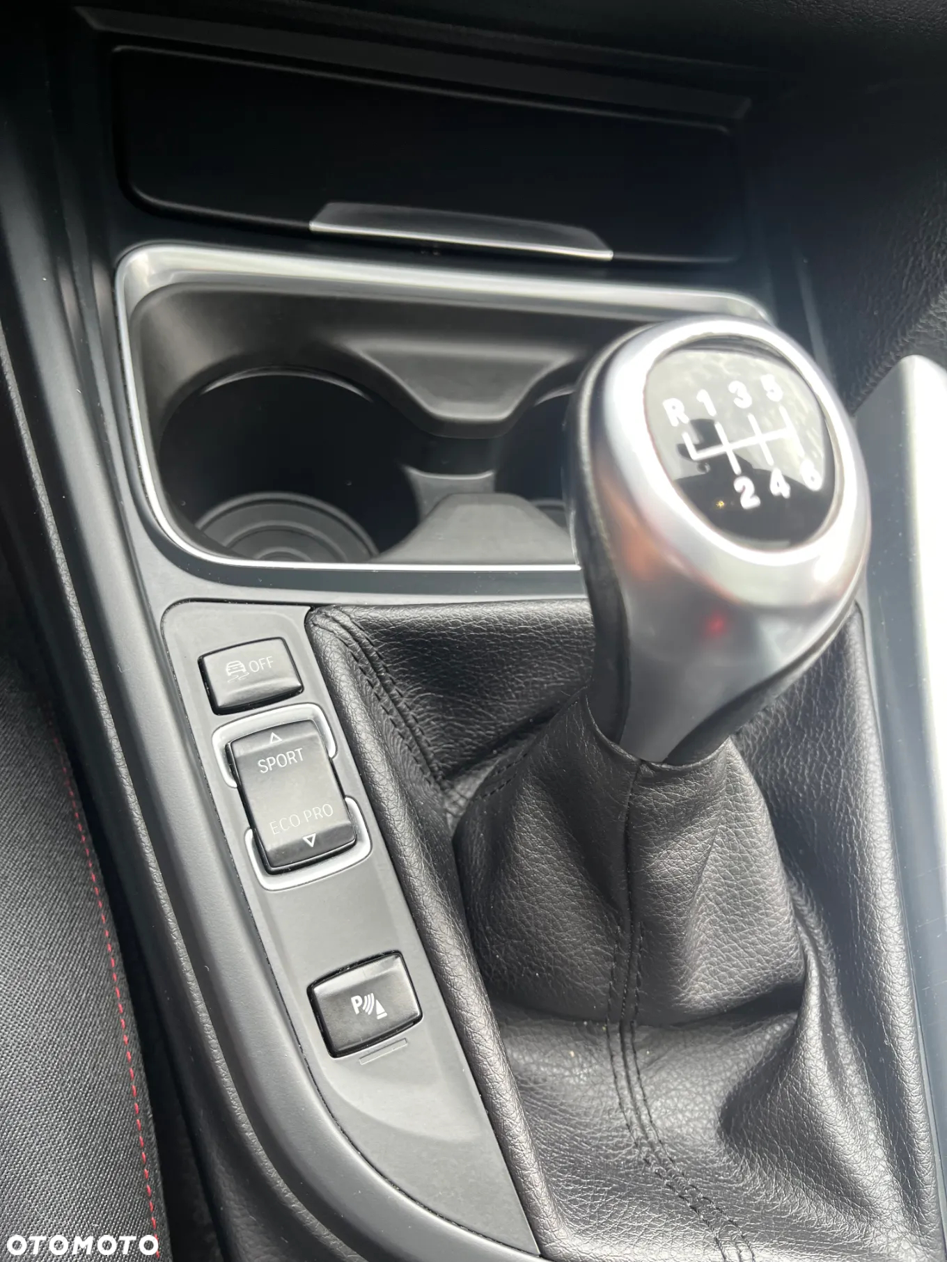 BMW Seria 3 318d Sport Line - 13