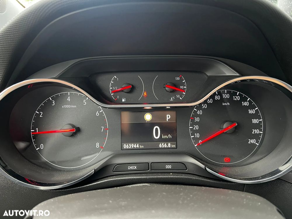 Opel Crossland - 13