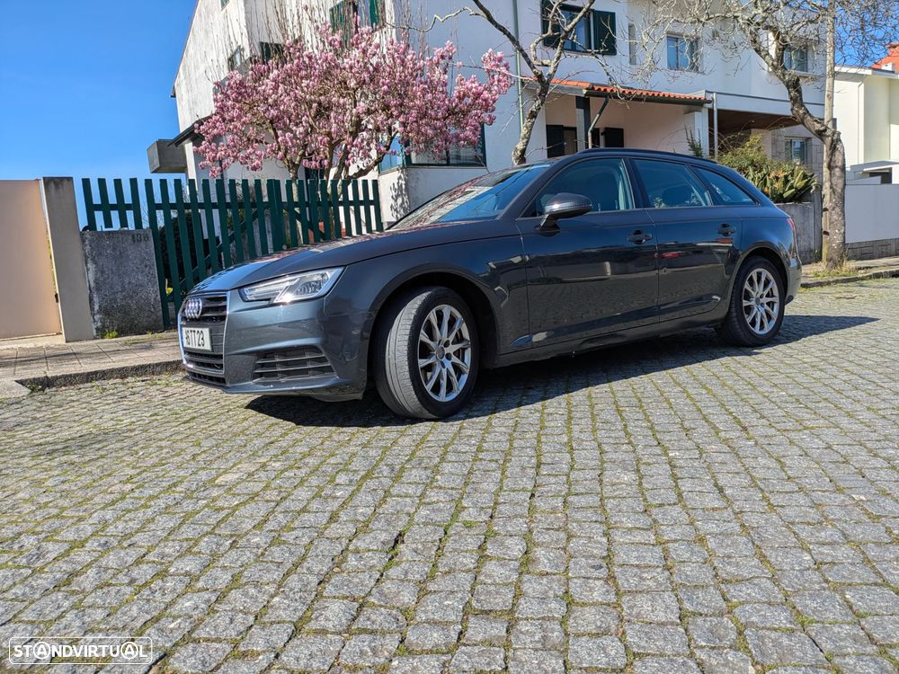 Audi A4 Avant 2.0 TDI S tronic - 2