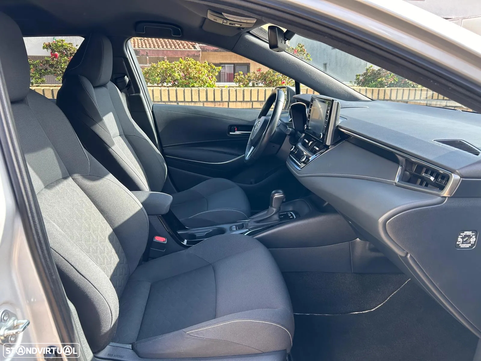 Toyota Corolla Touring Sports 1.8 Hybrid Comfort+P.Sport - 22