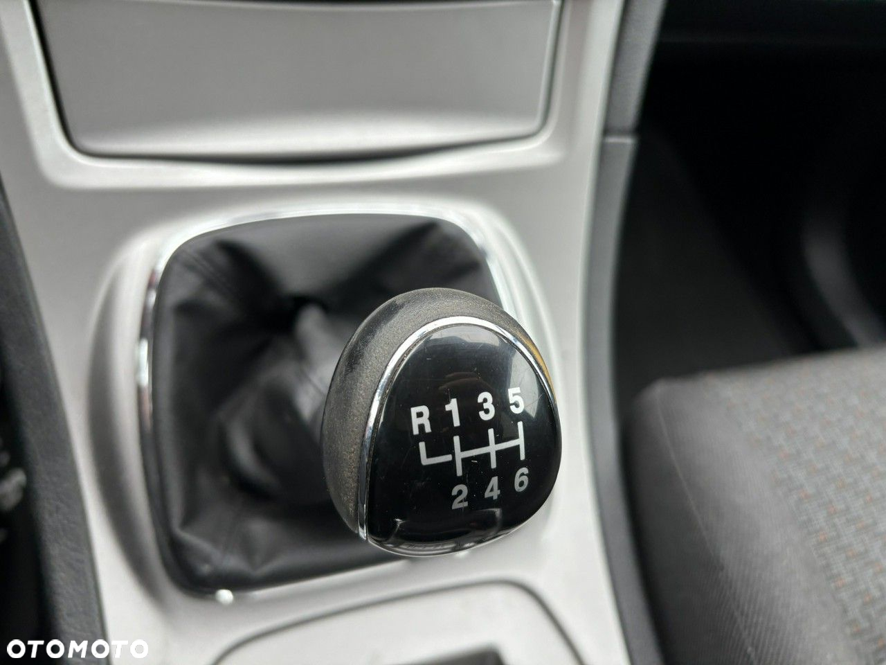 Ford S-Max - 21