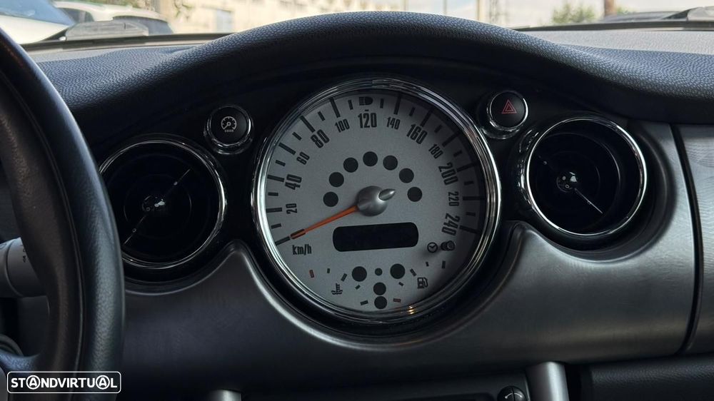 MINI Cabrio Cooper S JCW - 10