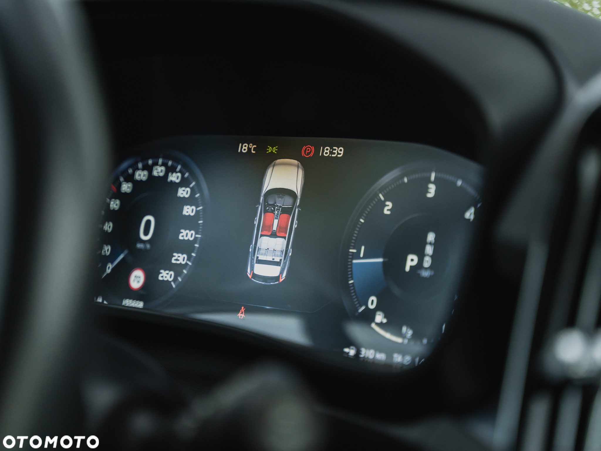 Volvo XC 40 D4 AWD - 23