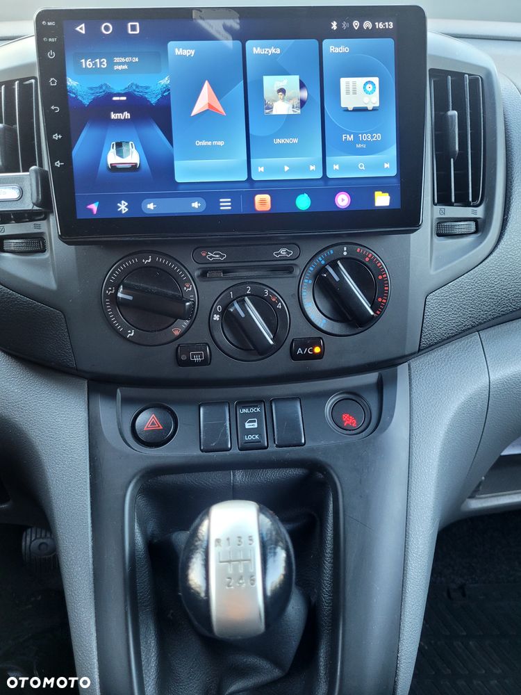 Nissan NV200 Combi 7os - 22