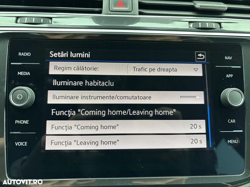 Volkswagen Tiguan 2.0 TDI SCR 4MOTION DSG Elegance - 23