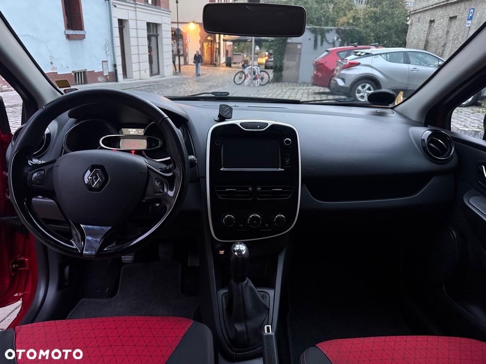 Renault Clio - 6