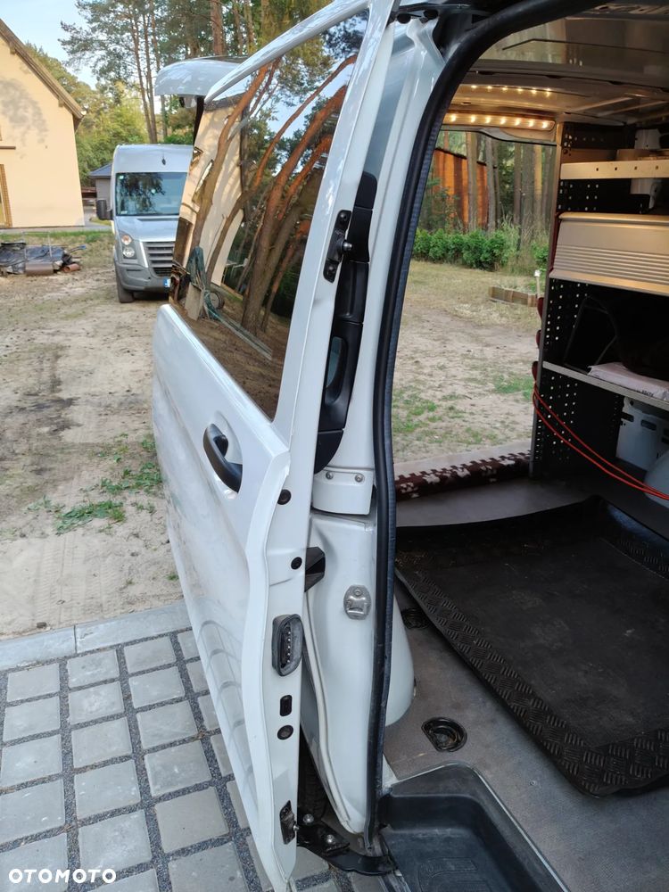Mercedes-Benz Vito - 5