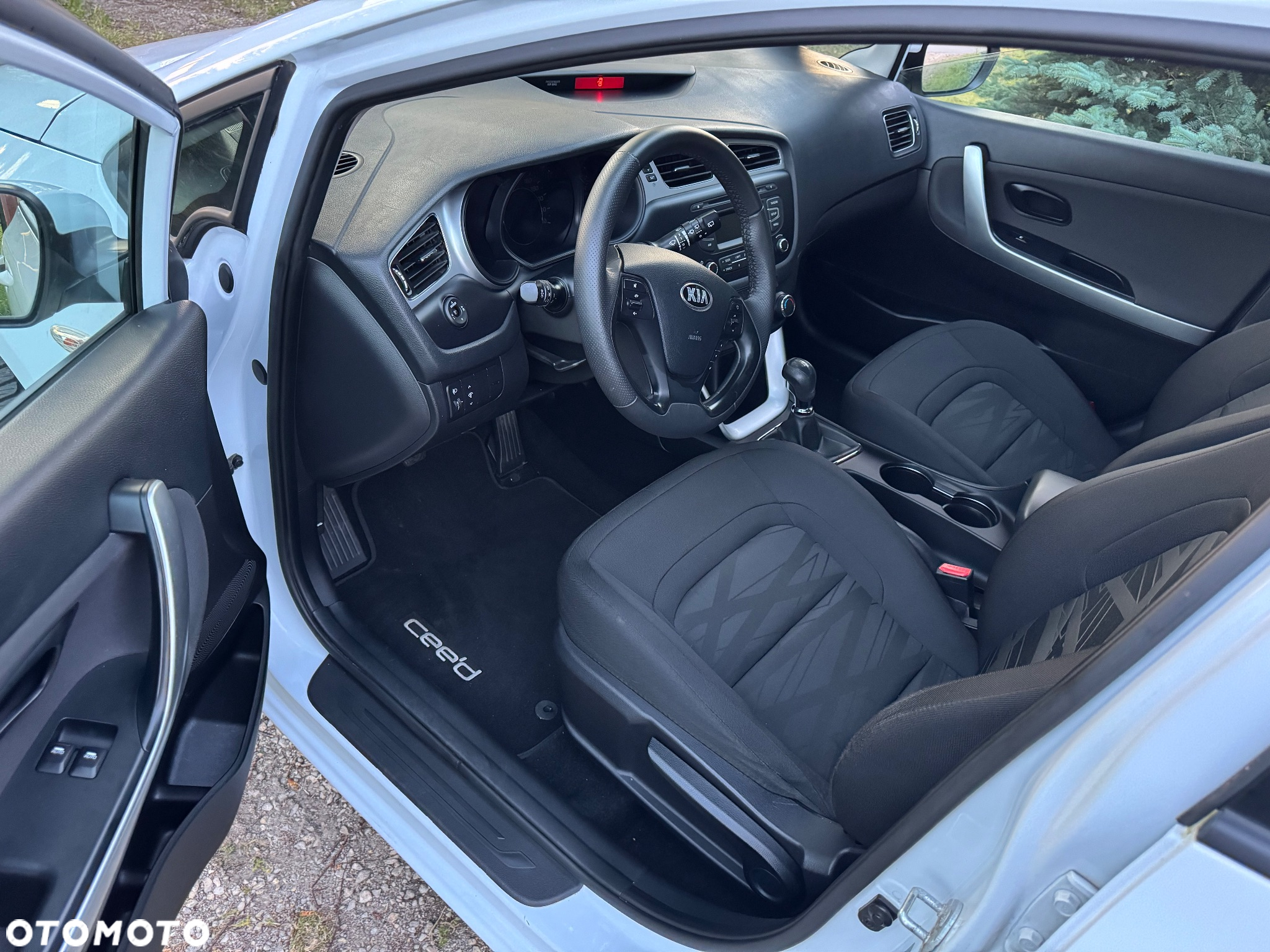 Kia Ceed - 19