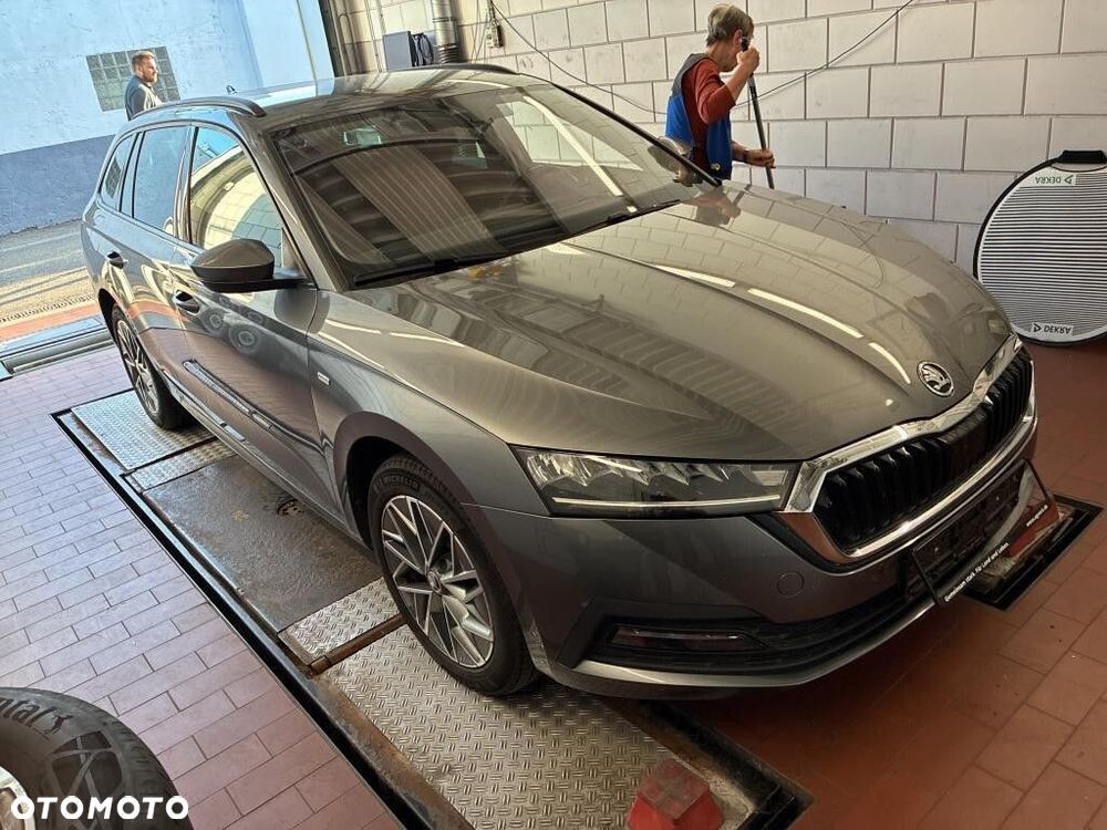Skoda Octavia - 2