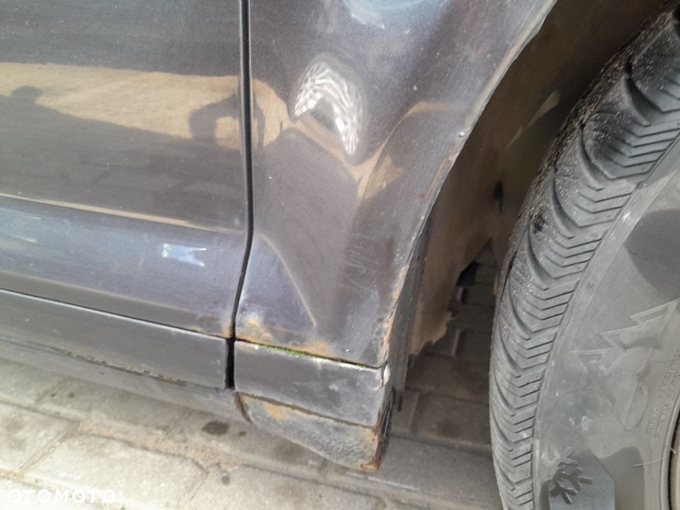 Błotnik Prawy Przedni Prawy Przód Audi A3 8P Kolor: LZ7L - 3