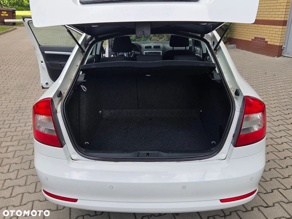 Skoda Octavia 1.6 Team Edition - 25