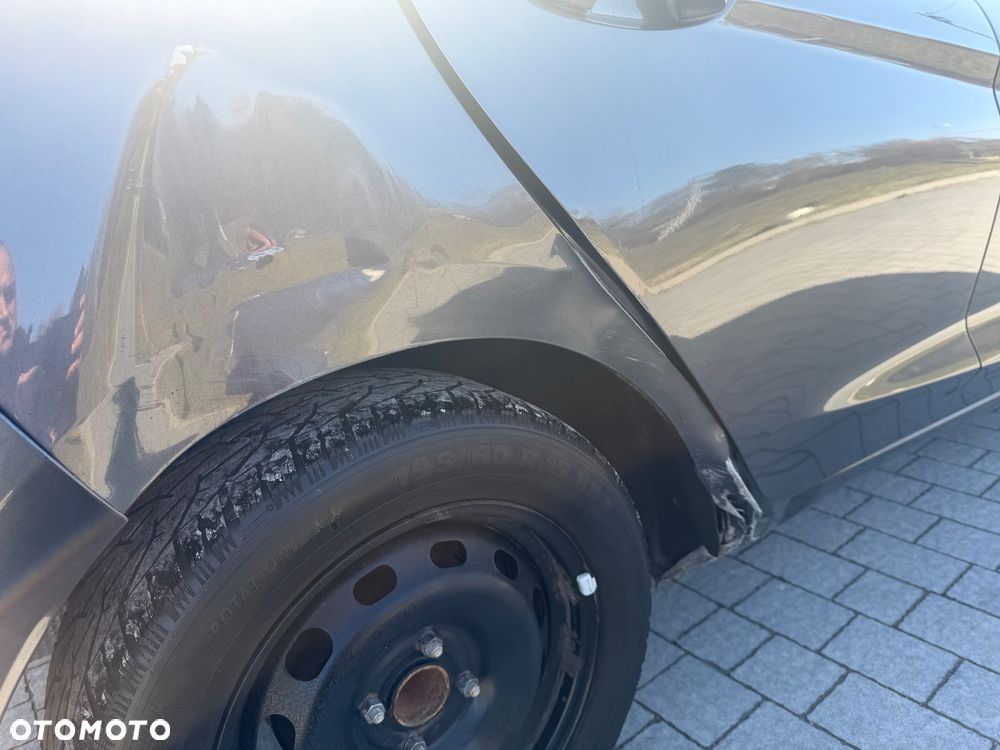 Ford Fiesta 1.1 S&S COOL&CONNECT - 8