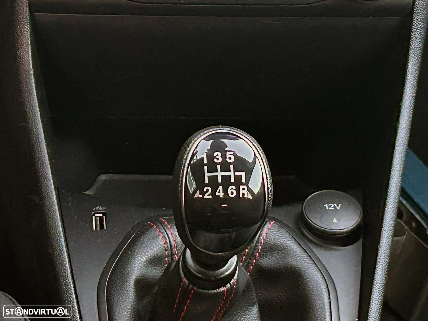 Ford Fiesta 1.0 EcoBoost ST-Line X - 29
