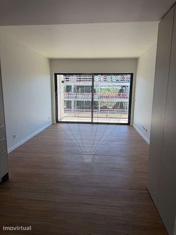 Apartamento T1 para arrendamento - Grande imagem: 2/19