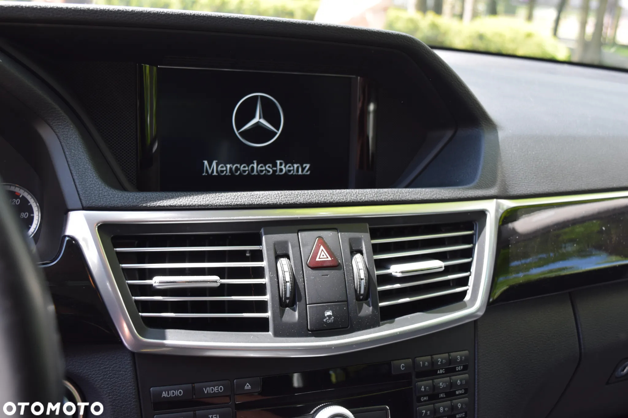 Mercedes-Benz Klasa E 350 4-Matic Avantgarde - 22