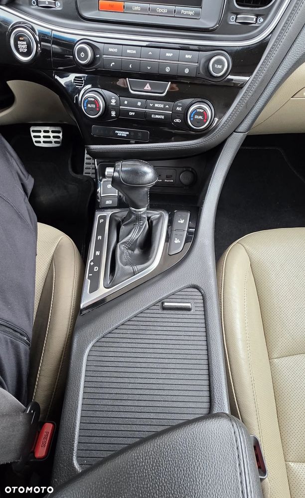 Kia Optima 1.7 CRDi XL - 10