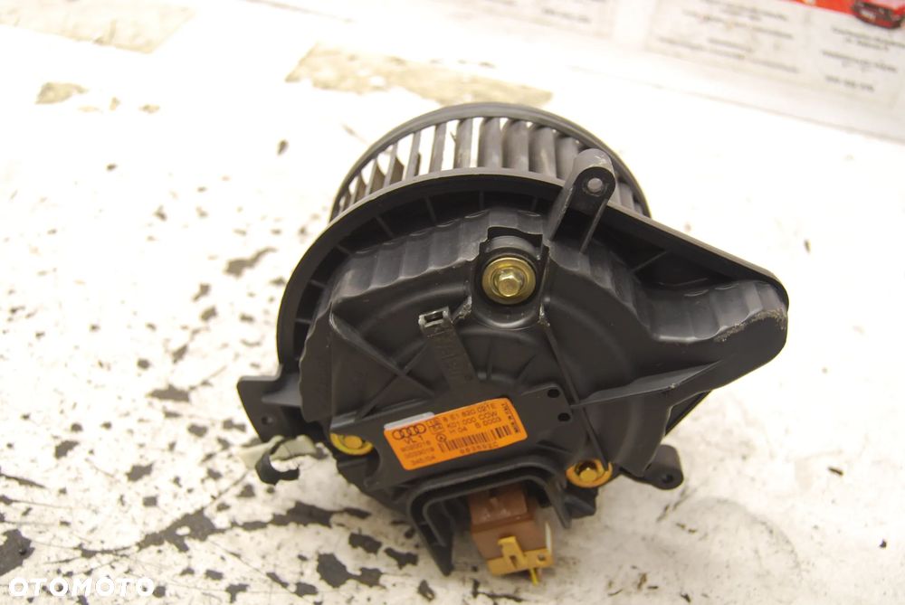 WENTYLATOR NAWIEWU 8E1820021E AUDI A4 B6 B7 8E1820021B 8E1820021A - 9