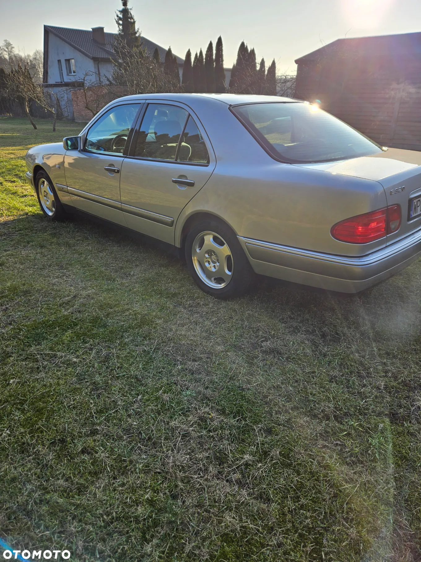 Mercedes-Benz Klasa E - 12