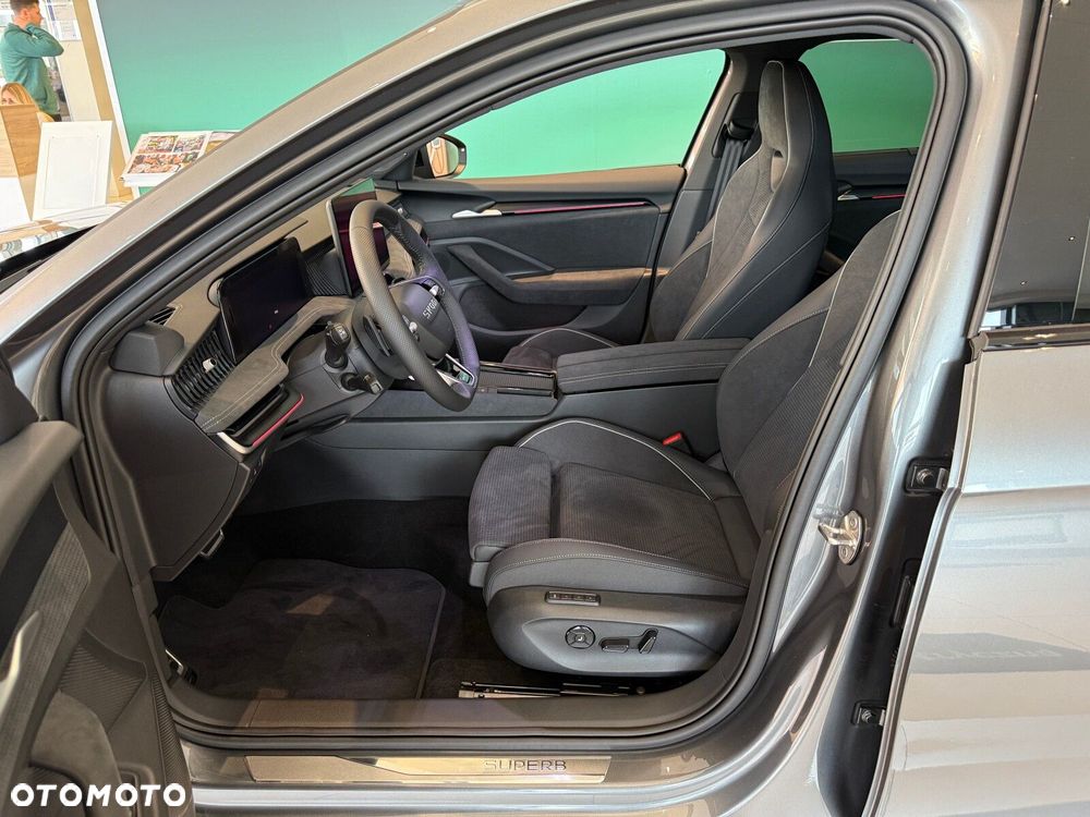 Skoda Superb 2.0 TSI Sportline DSG - 10
