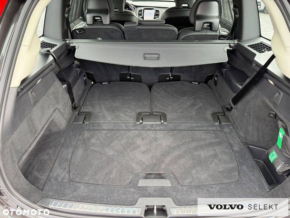 Volvo XC 90 - 18