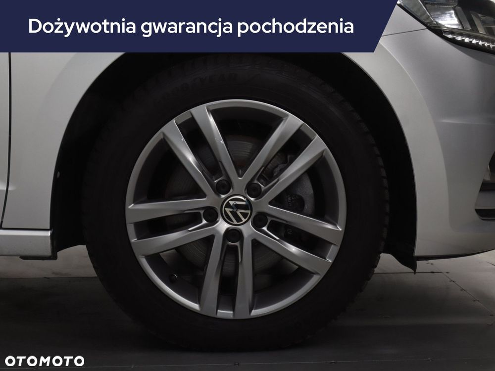 Volkswagen Touran - 13