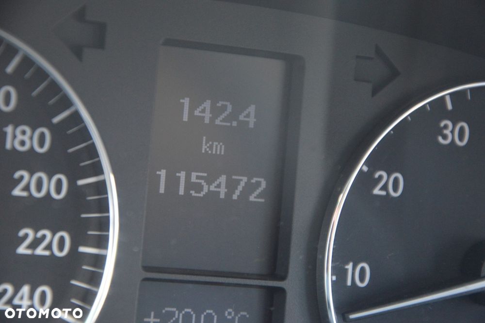Mercedes-Benz Klasa C 280 7G-TRONIC Elegance - 31