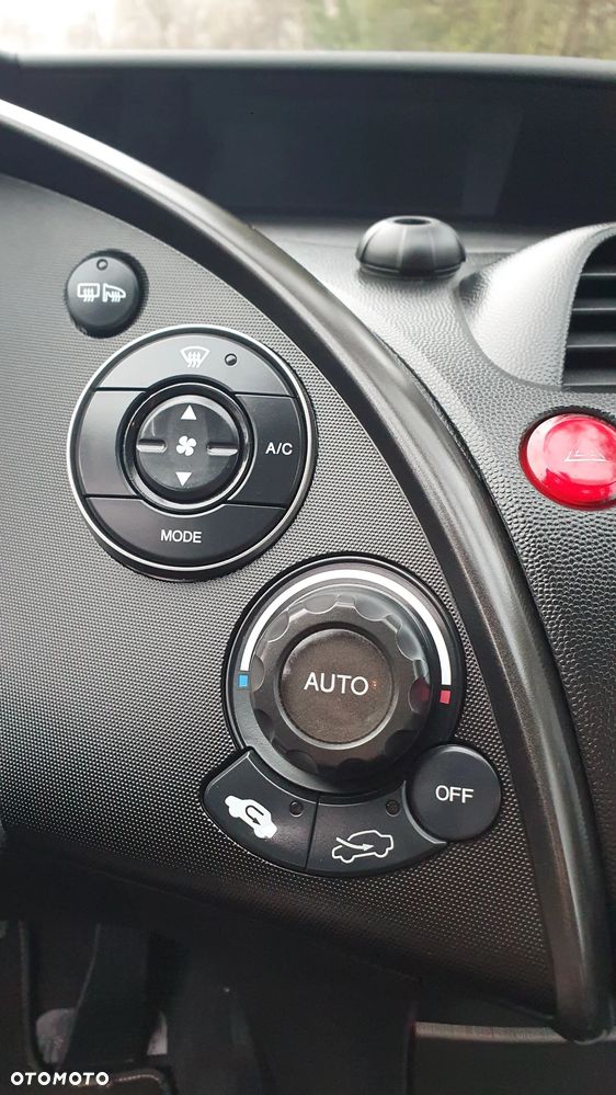 Honda Civic 1.4 i-VTEC Comfort - 21