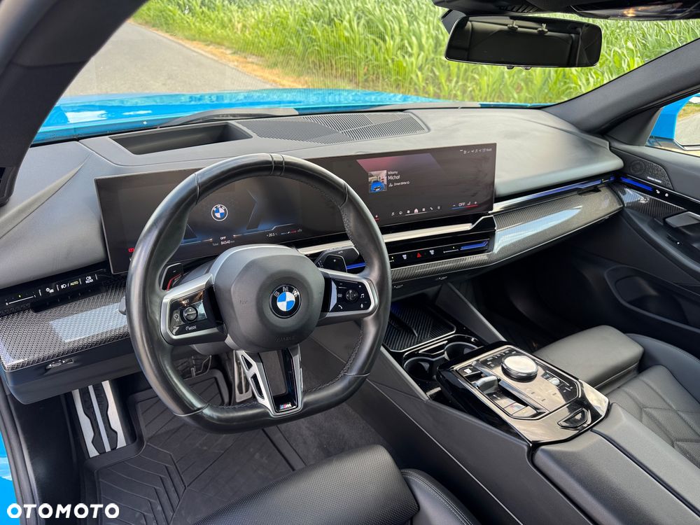 BMW Seria 5 520d xDrive mHEV - 15