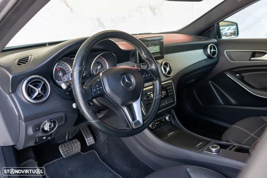 Mercedes-Benz GLA 220 CDI 4Matic 7G-DCT Style - 20